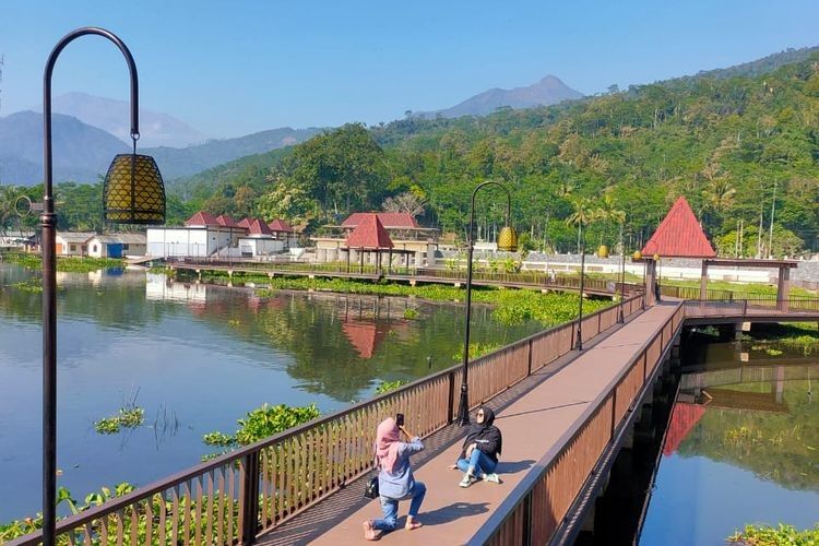 Bukit Cinta Rawa Pening 2