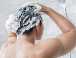 Sampo Untuk Rambut Rontok dan Shampo Anti Ketombe
