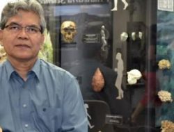 Prof. Harry Truman Simanjuntak Mundur dari Tim Sejarah Resmi Indonesia