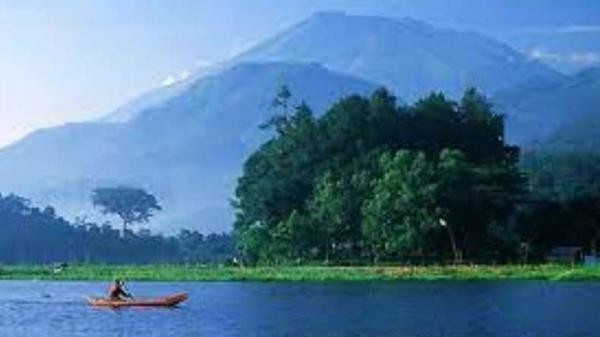 Bukit Cinta Rawa Pening